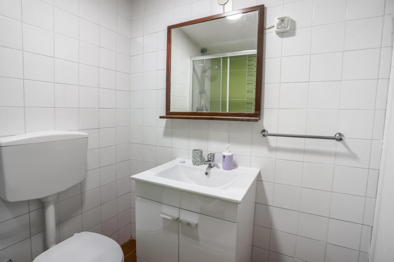 Cozy 3 Bedroom Apt In Lively Bairro Alto Lisboa Extérieur photo