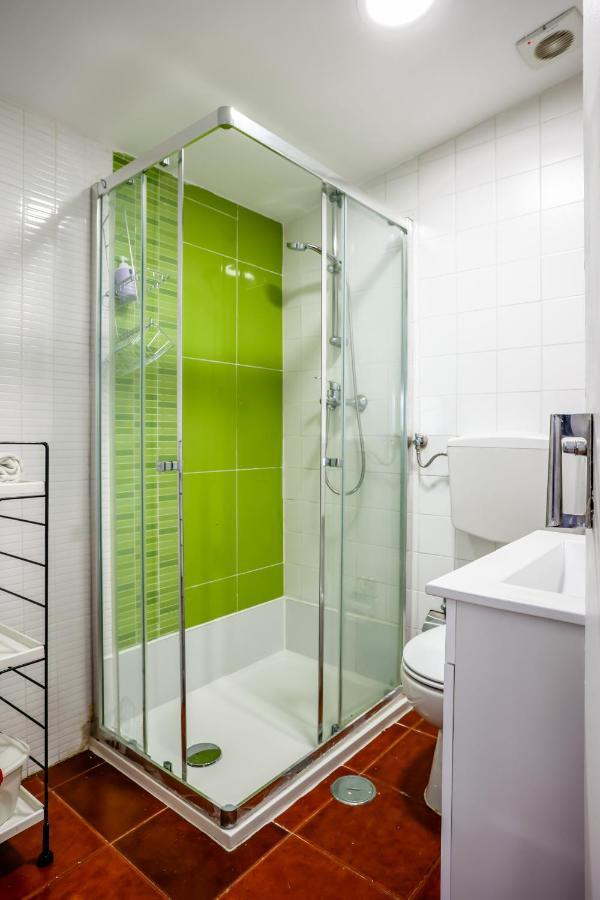 Cozy 3 Bedroom Apt In Lively Bairro Alto Lisboa Extérieur photo