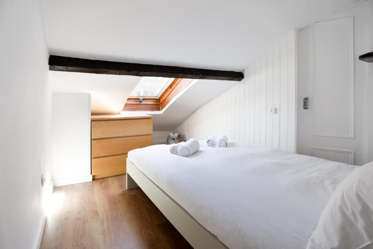 Cozy 3 Bedroom Apt In Lively Bairro Alto Lisboa Extérieur photo