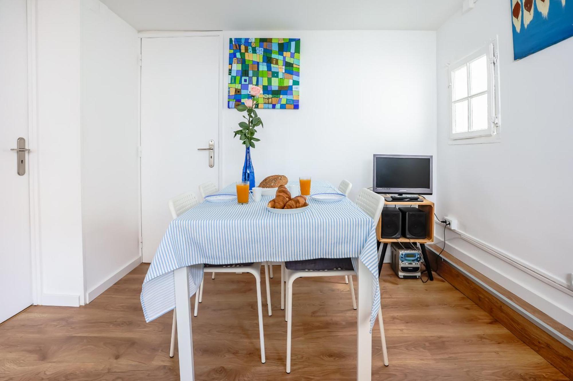Cozy 3 Bedroom Apt In Lively Bairro Alto Lisboa Extérieur photo